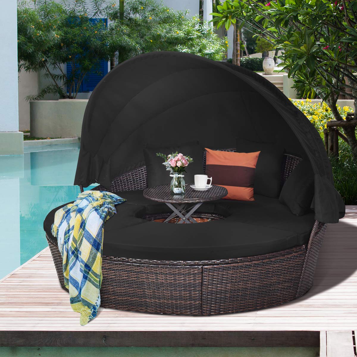 Round Outdoor Daybed Set with Canopy